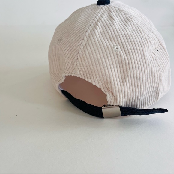 2000s vintage style wonder corduroy hat blue and white
Hats are are unisex - Picture 5 of 6